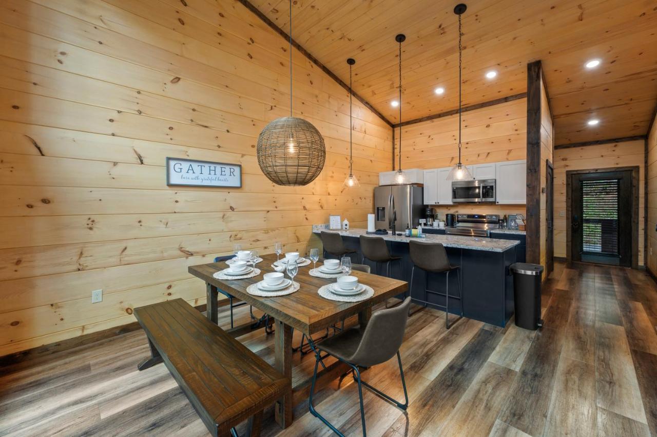 New Cozy Mountain Cabin Hot Tub Near Downtown Gatlinburg Luaran gambar