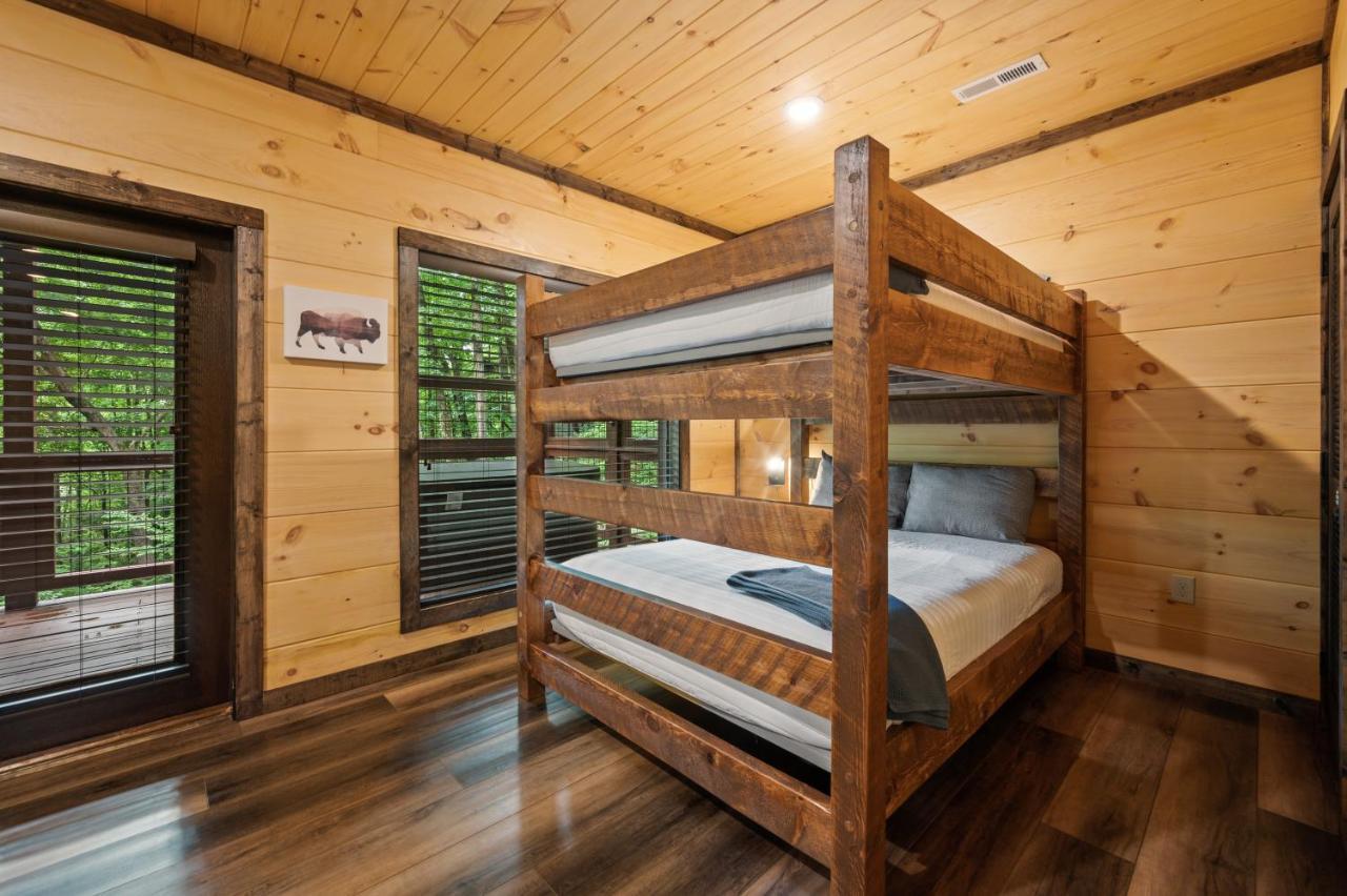 New Cozy Mountain Cabin Hot Tub Near Downtown Gatlinburg Luaran gambar