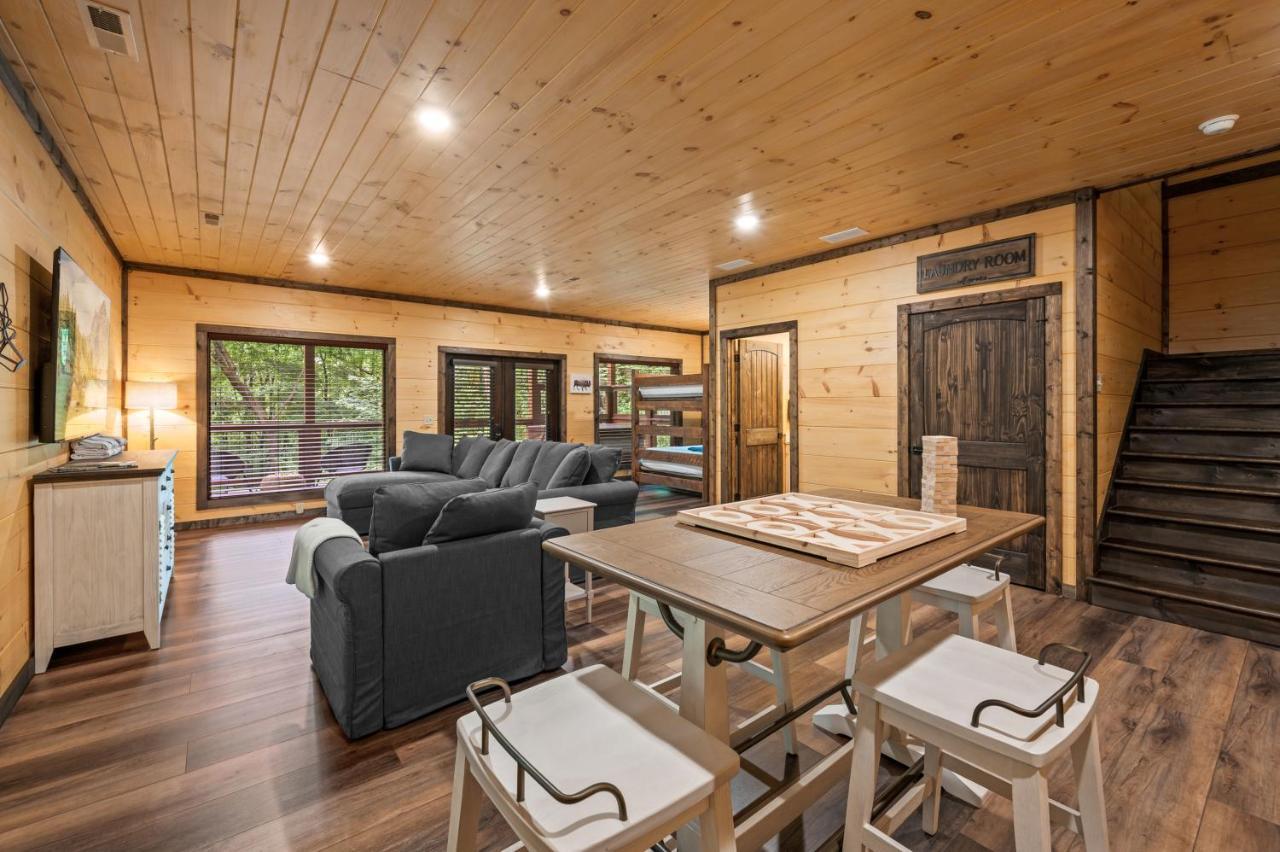 New Cozy Mountain Cabin Hot Tub Near Downtown Gatlinburg Luaran gambar