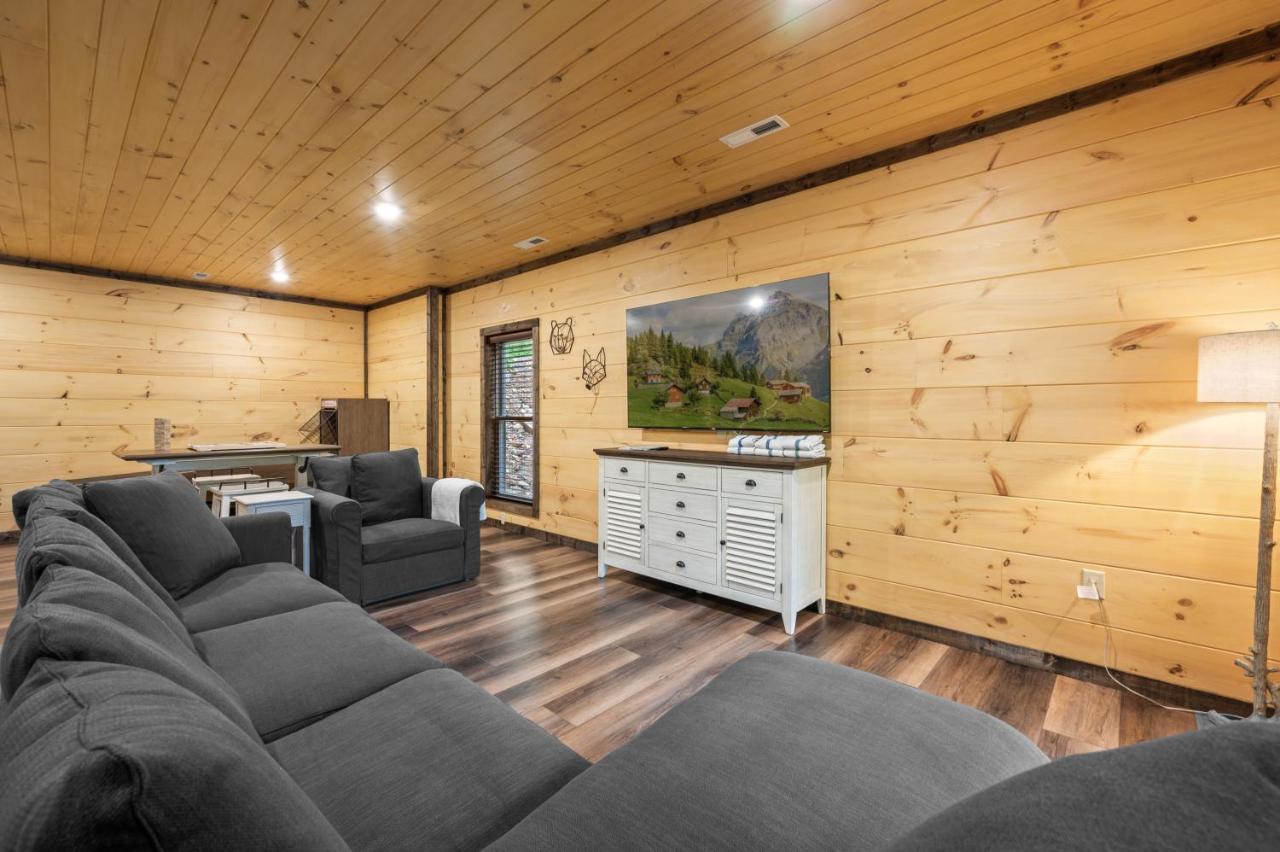 New Cozy Mountain Cabin Hot Tub Near Downtown Gatlinburg Luaran gambar